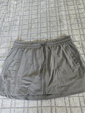 Athleta Green/grey Elastic Waist Skory